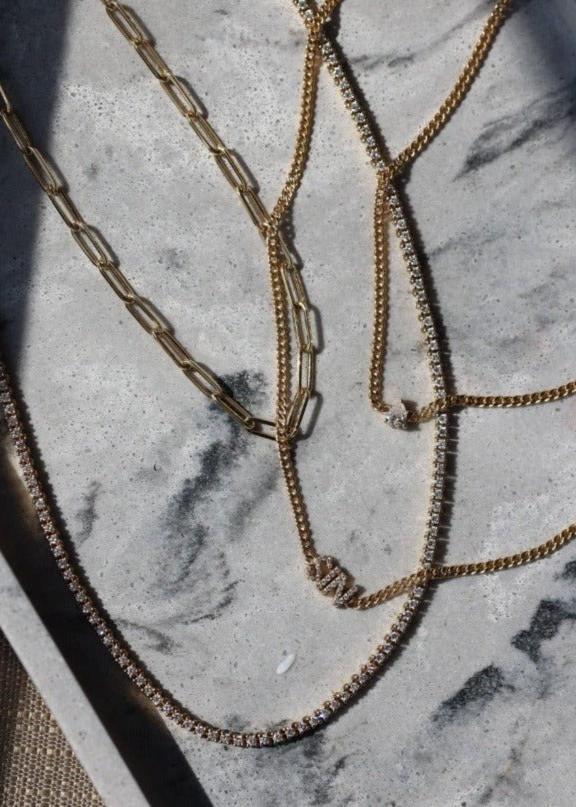 Diamond Nameplate Chain Necklace - Image 4